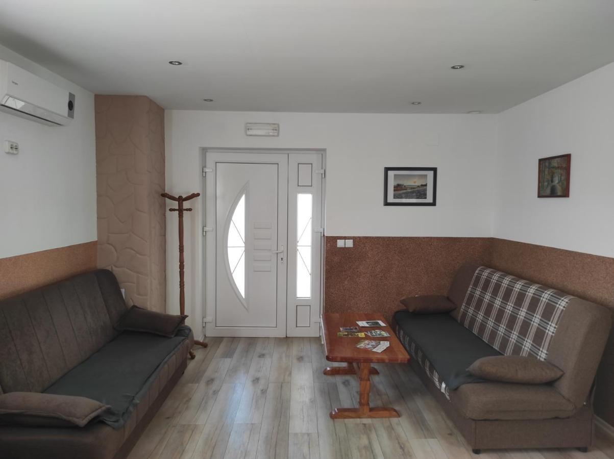 Apartman Jakov Rakovica Εξωτερικό φωτογραφία