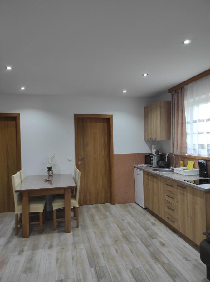 Apartman Jakov Rakovica Εξωτερικό φωτογραφία