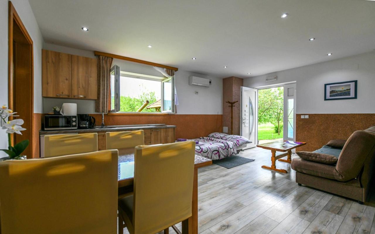 Apartman Jakov Rakovica Εξωτερικό φωτογραφία