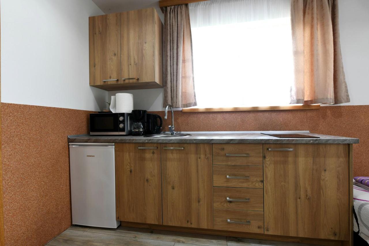 Apartman Jakov Rakovica Εξωτερικό φωτογραφία
